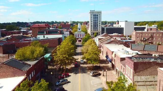 Military-friendly businesses in Fayetteville NC near Fort Bragg - The largest city near Fort Bragg with extensive amenities