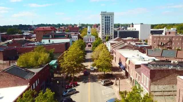 Military-friendly businesses in Fayetteville NC near Fort Bragg - The largest city near Fort Bragg with extensive amenities